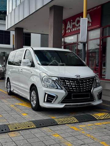 2017 Hyundai GRAND STAREX 2.5 ROYALE PREMIUM - 1