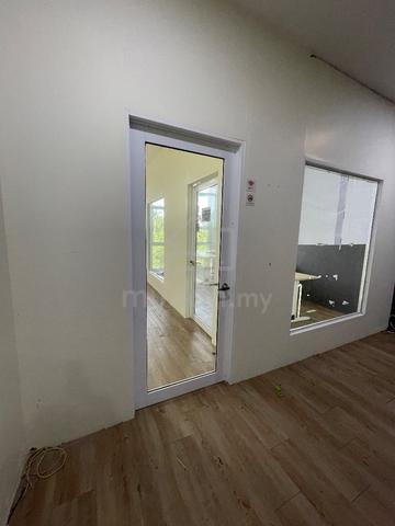 Kedai atas untuk disewa, Tg Lumpur, Kuantan 1