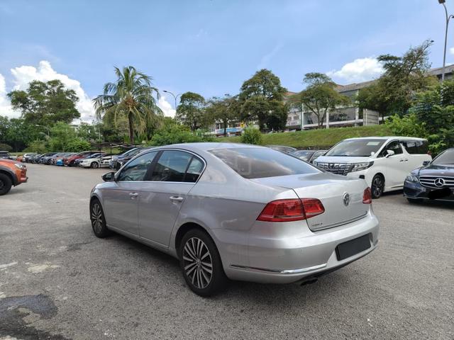 2011 Volkswagen PASSAT 1.8 TSI (CBU) (A) - 3