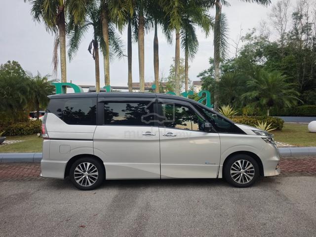 2019 Nissan SERENA 2.0 PREMIUM HIGHWAY STAR (A) - 4