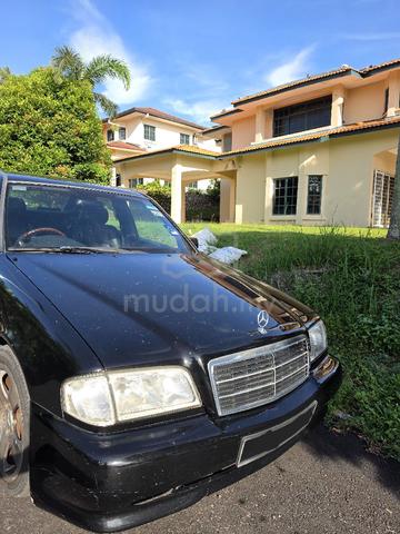 Mercedes-Benz C230 Classic Limited Edition - 2