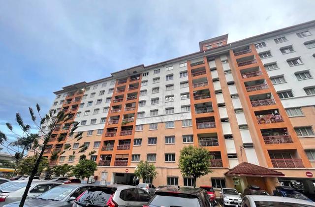 D Cahaya Apartment 1