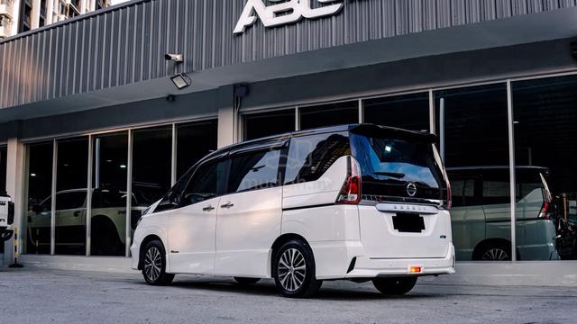 Nissan SERENA 2.0 HWS FACELIFT MPV 360CAM 2018 - 2