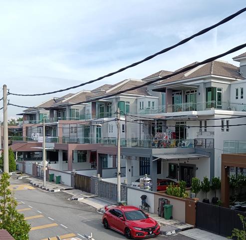 Bukit Mertajam 3 Storey Terrace House For Sales 1