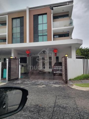 Corner 3 Storey Semi-D Setia Green Sungai Ara Fully Furnish for sale 1