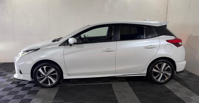 2021 Toyota YARIS 1.5 E MY19 XP150 (A) - 4