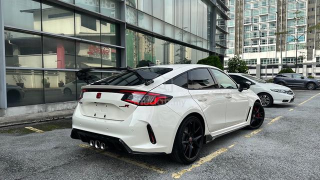 6A Like New Car 2025 Honda CIVIC TYPE R FL5 - 2
