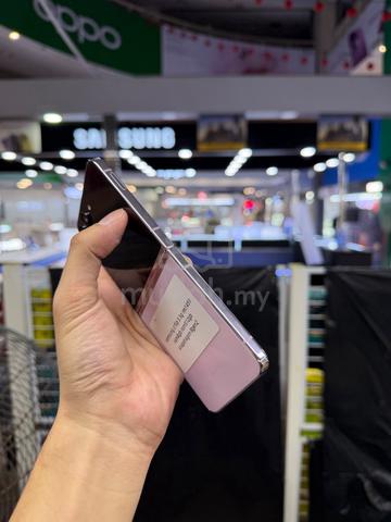 Carousel Image