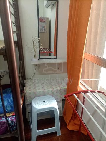Room to let 1