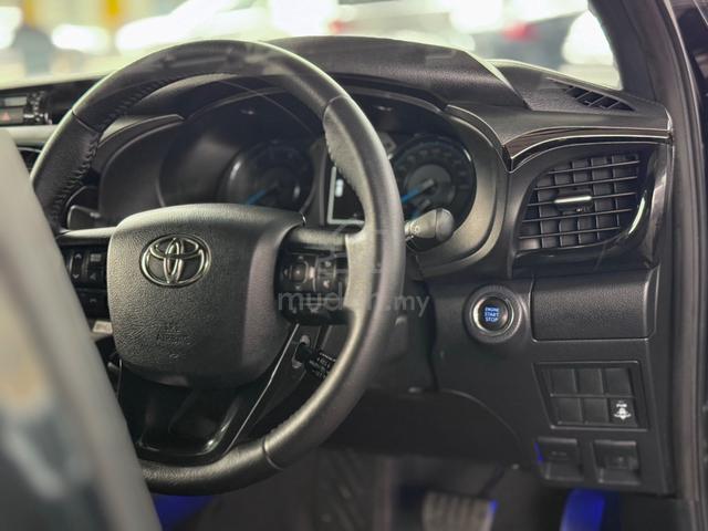 2021 Toyota HILUX 2.8 ROGUE (52k MILEAGE ONLY) - 3