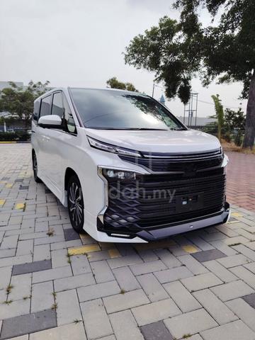 Unreg Recon 2023yr Toyota Voxy 2.0 AT S-Z Spec - 1