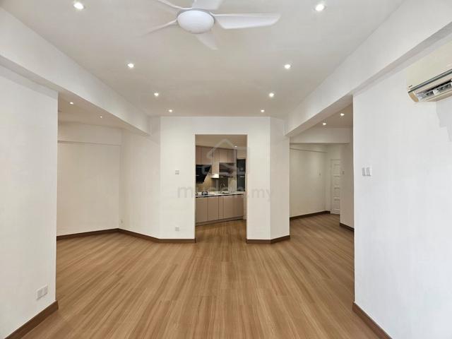 Regency Condominium 1