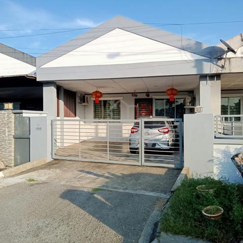 Single Story Terrace House Batu 11 Taman Shun Lee For Sale 1