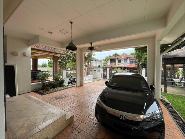 2.5 Storey Semi-D Jalan Plumbum Seksyen 7 Shah Alam  4