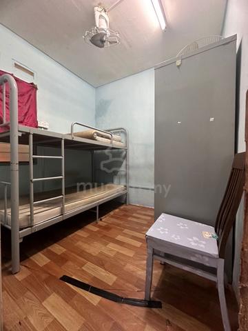 Delima/3 Beds/Fully Furnished/Hostel/Student/Tmn Cahaya Masai/Low Rent 5