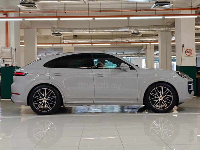 2024 Porsche CAYENNE NFL / 8K MILEAGE GRADE 5A - 5