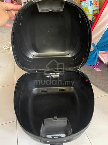 Box Givi 28L untuk dijual - photo 4 of 6