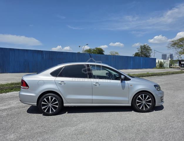 2017 Volkswagen VENTO 1.2 TSI HIGHLINE (A) LEATHER - 3
