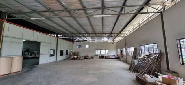 1.5 Storey Semi D Factory Taman Waja Corner Lot 2