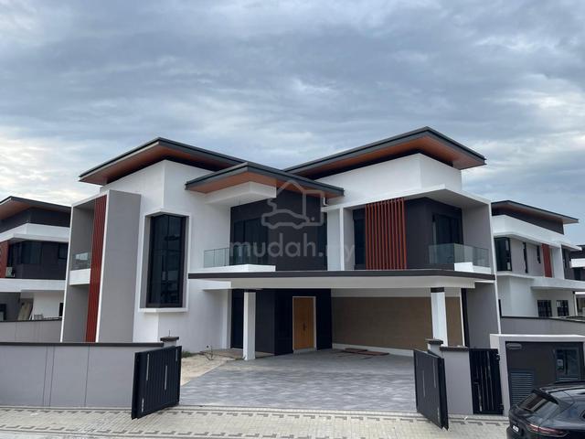 Corner Bungalow @ Grand Thompson Ipoh 1