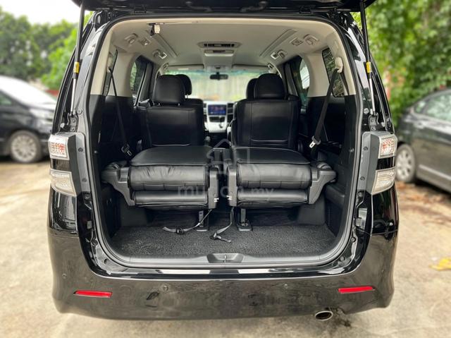 ToyotaA VELLFIRE 2.4 GOLDEN EYES CONVERT (A) - 4