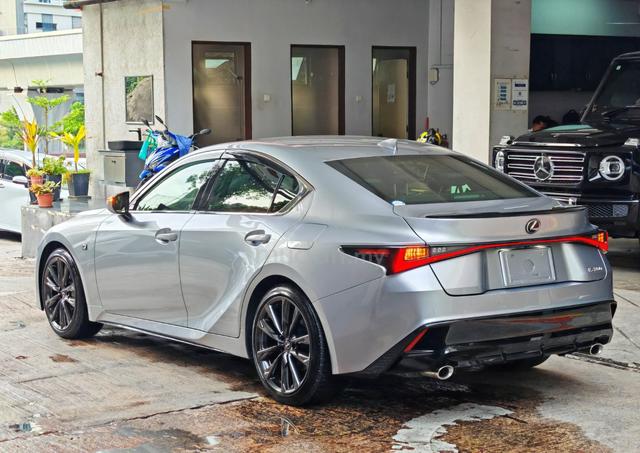 2023 MARK LEVISON+ Lexus IS300 F-SPORT 2.0T IS 300 - 4