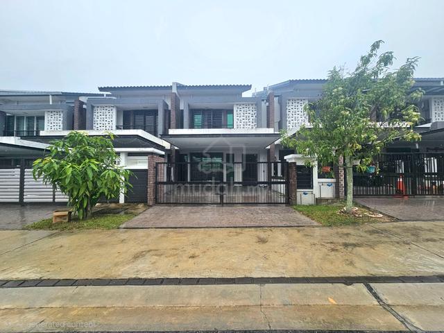 [DEPAN TAMAN|FULL RENO|FREEHOLD] 2 Tingkat ELMINA 4 1