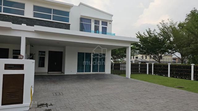 Semi Detached House, Mydiva, Perdana Lakeview East, Cyberjaya. 1