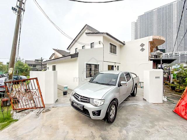 REFURBISHED CORNER LOT Double Storey Terrace Taman Sri Sinar, Segambut 1