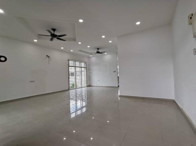 2 Storey Terrace End lot (with extra land), Bandar SP Saujana 1
