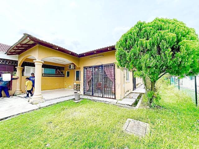 TERMURAH CANTIK 1 Storey Semi D Jalan Rebung Meru, Bukit Kapar Klang 1