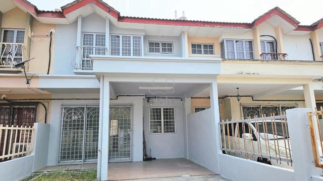 Move in condition - 2 Storey House @ Taman Puchong Utama 1