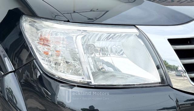 2014 Toyota HILUX 2.5 (A) VNT Roller Shutter - 4