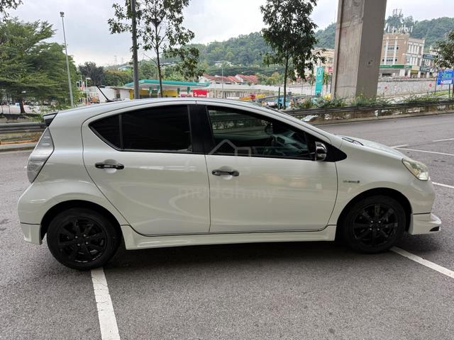 2014 Toyota PRIUS C 1.5 TRD SPORTIVO (HYBRID) (A) - 3