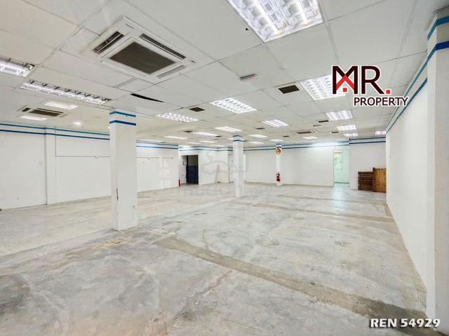 2 UNIT LINK Double Storey Shop Lot Bandar Amanjaya FOR SALE 1