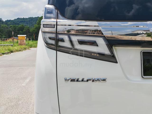 Toyota VELLFIRE 2.5 ZA ZG FACELIFT (A) AGH30 /PBOT - 3
