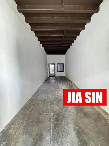 Double Storey Commercial Shophouse for RENT @ Lebuh Chulia, Georgetown 1