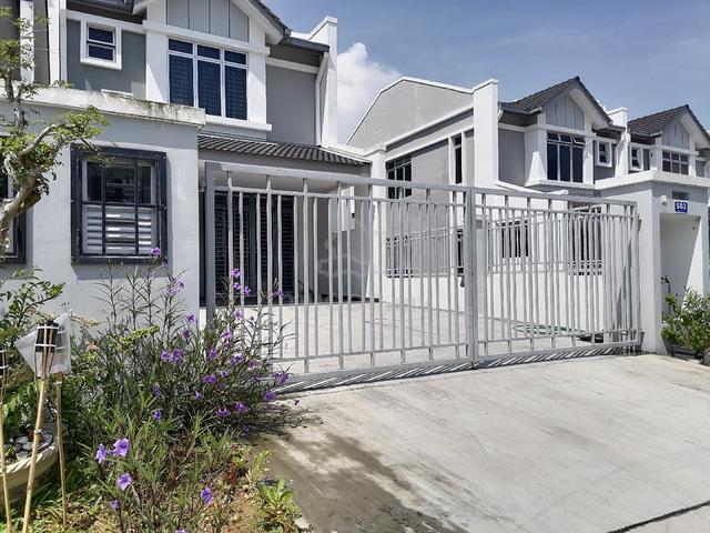 Double Storey House Sapphire Hills, Bandar Baru Kangkar Pulai 1