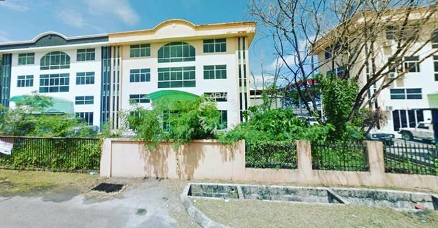 3 Storey Office/Showroom/Open Warehouse with approx. LA 11,443 sqft 1