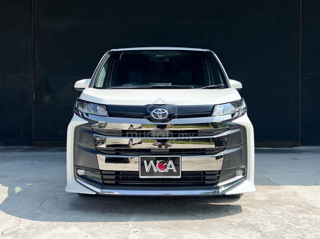 YR 2023 Toyota NOAH 2.0 Z (A) 9K KM MILEAGE - 2