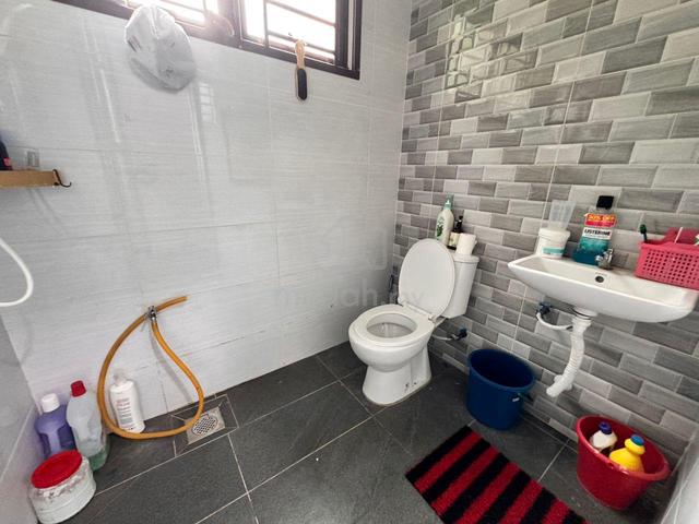 taman tasek jb town 2 storey house corner lot 4bed for sale 4