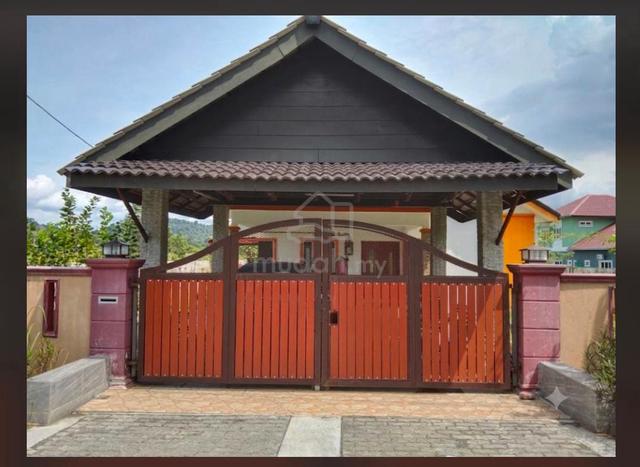 Bungalow Setingkat kampung Jenderam Hulu, Dengkil 1