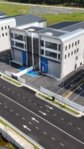 Bandar Industrial Zone Pulau Carey NEW 3 Story Semi D Factory For Rent 1