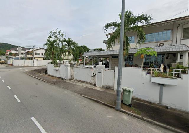Green Lane Corner Unit D/S S/D House with Big Compound For Rent 1