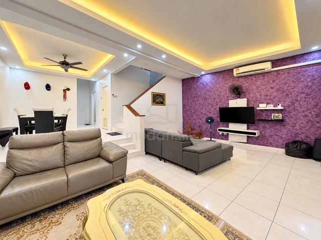 MOVE IN CONDITION ⭐ 2 Storey Terrace House Alam Budiman U10 Shah Alam 1