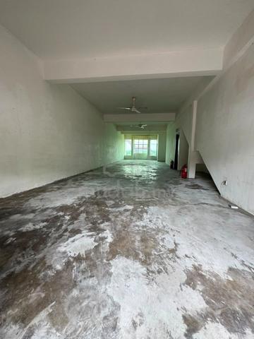 Kedai 2.5 Tingkat (GF) untuk Disewa di Lunas 1