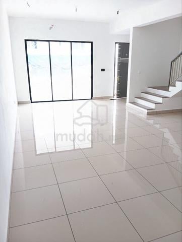 【BRAND NEW】2 Storey ADIRA 20x75 Near WETLAND Bandar Bukit Raja KLANG 1