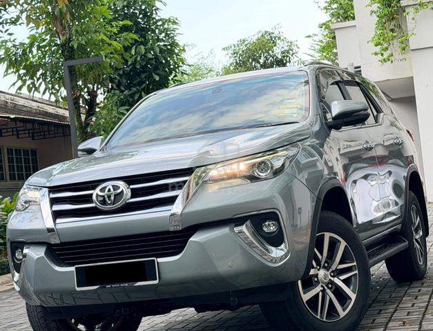 PETROL⭐Toyota FORTUNER 2.7 SRZ 7-SEATER 2018 - 1