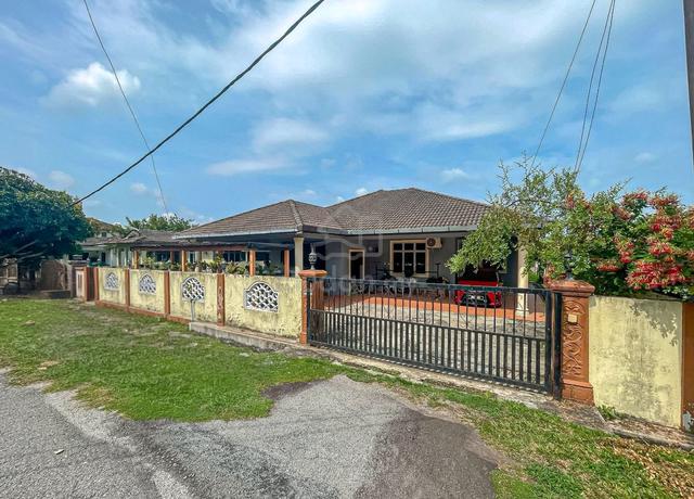 Renovated Prime Area Bungalow Taman Dato Haji Abdul Samad Bagan Pinang 1