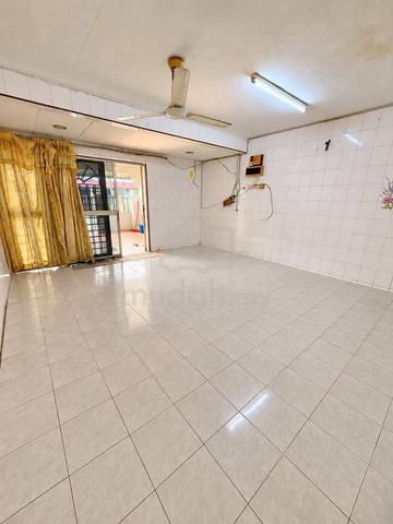 Banting Jalan Kiambang Double Storey Low Cost House 1